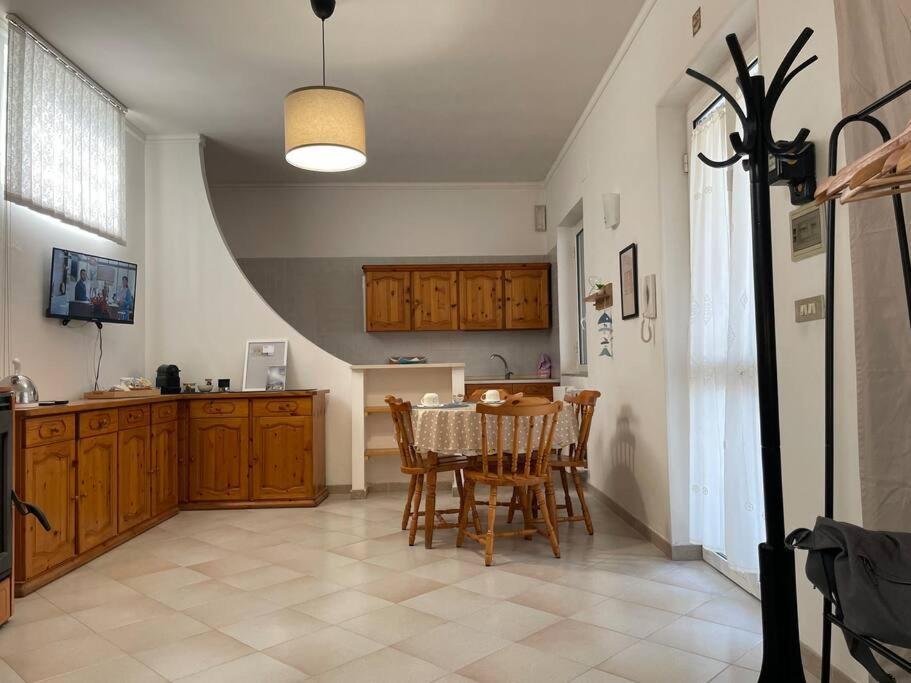 Acquamarina, Monolocale In Villa Taranto Exterior foto